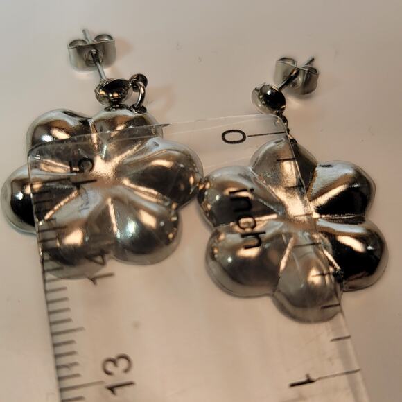 Vintage Silver Flower Earrings with Shiny Finish and Stud Backing, Bold Design - Picture 2 of 10
